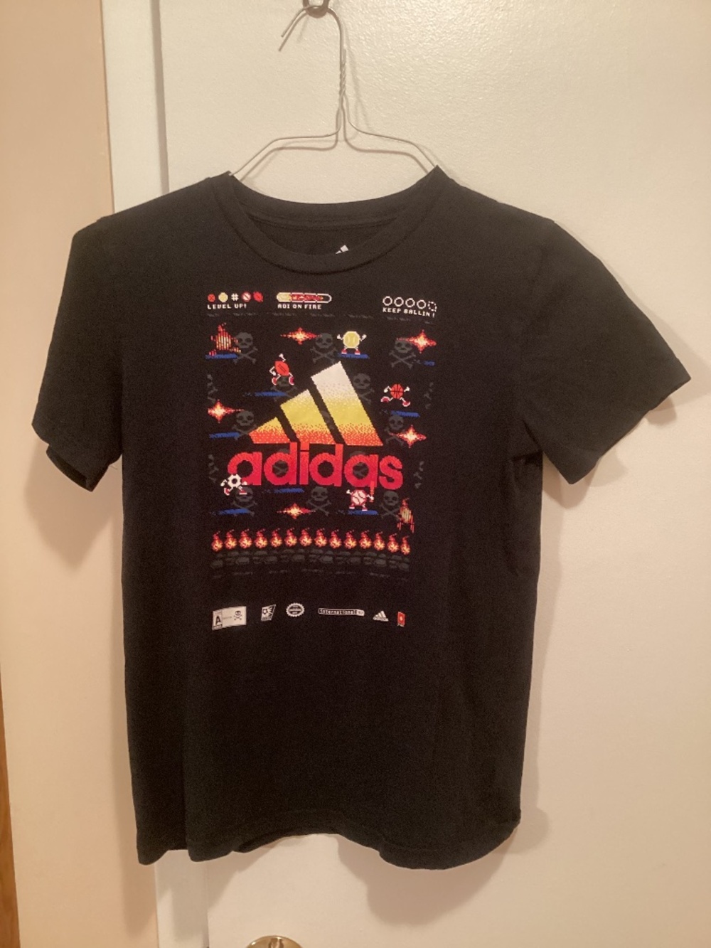 Retro Gaming Graphic t-shirt (M 10/12)